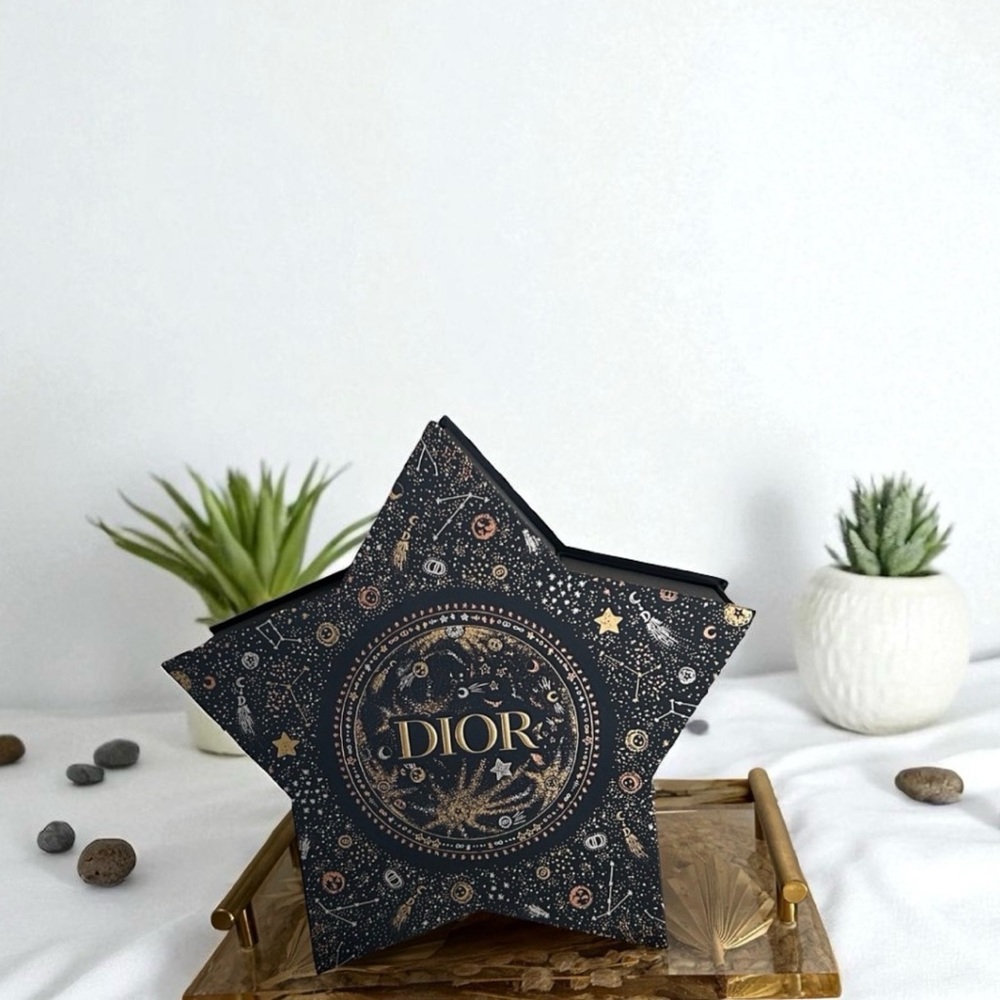 Dior exclusive Autumn Star-Shaped gift moon pies with Gold and Navy Design. New!